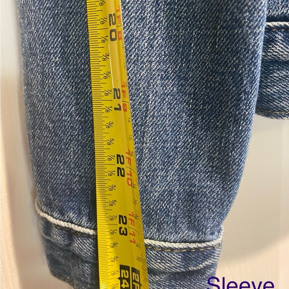 NEVER WORN ladies Levi jacket - Picture 5 of 5